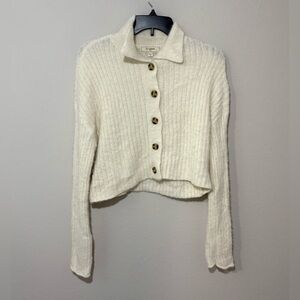 No Comment NY-LA Cream Button Front Cropped Sweater Size M
